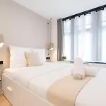 Centre - Flat With Terrace! Daire *