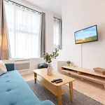 Centre - Flat With Terrace!